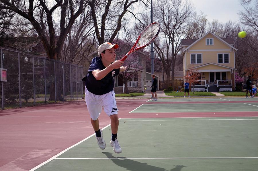 Tennis opens season with two wins