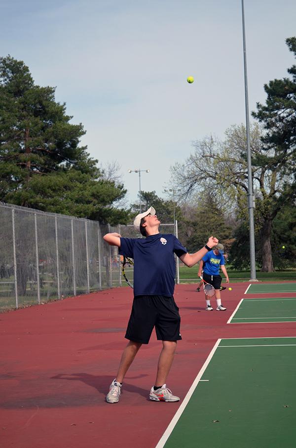 Tennis opens season with two wins