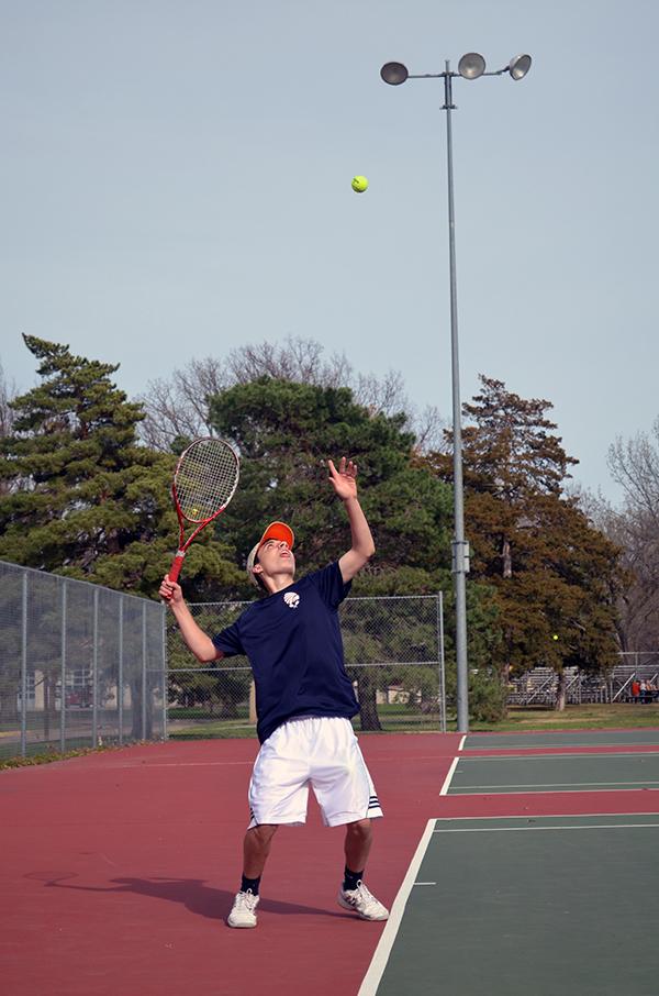Tennis+opens+season+with+two+wins
