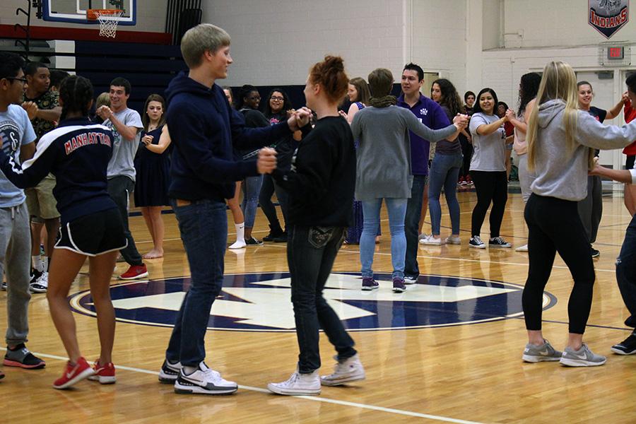 Spanish club learns to salsa