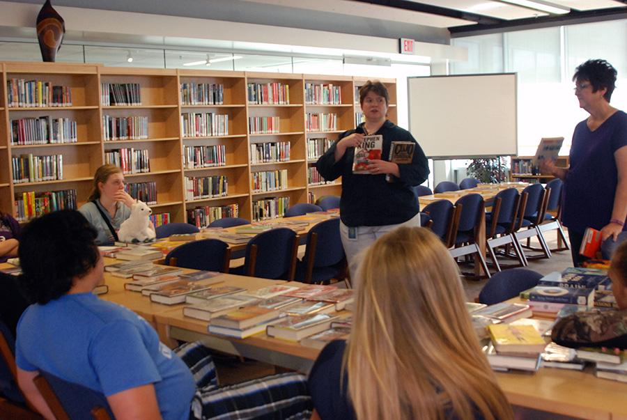 Sophomores experience Book Talk