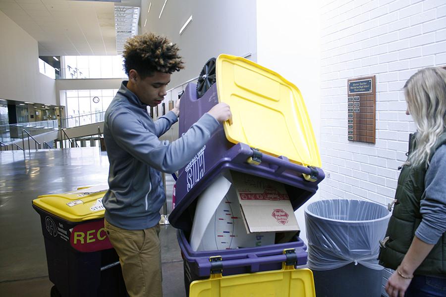 Earth Club initiates recycling program