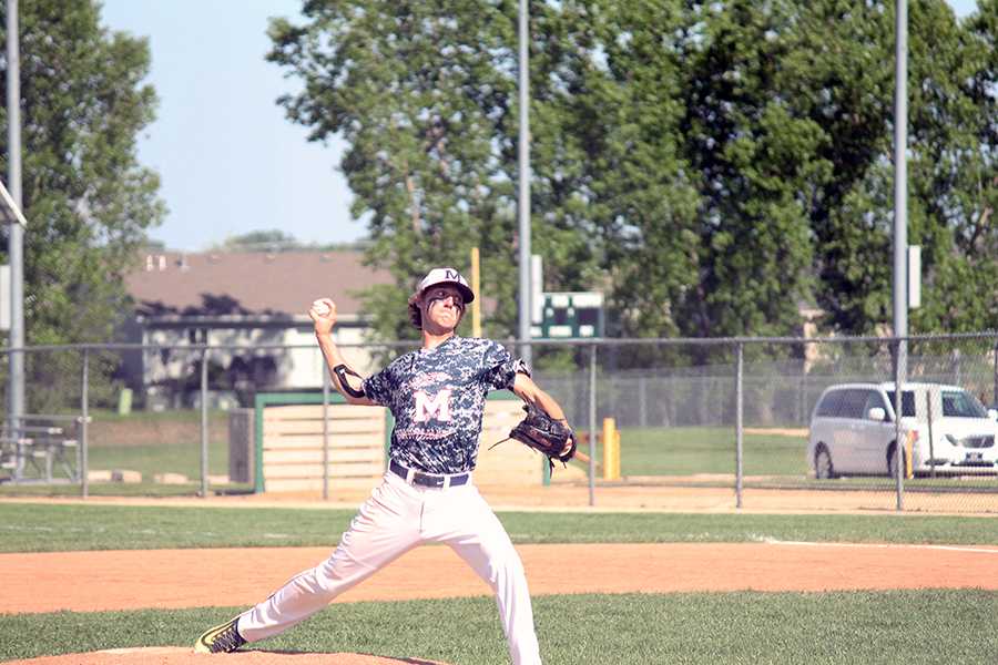 Baseball splits with Hayden on senior day