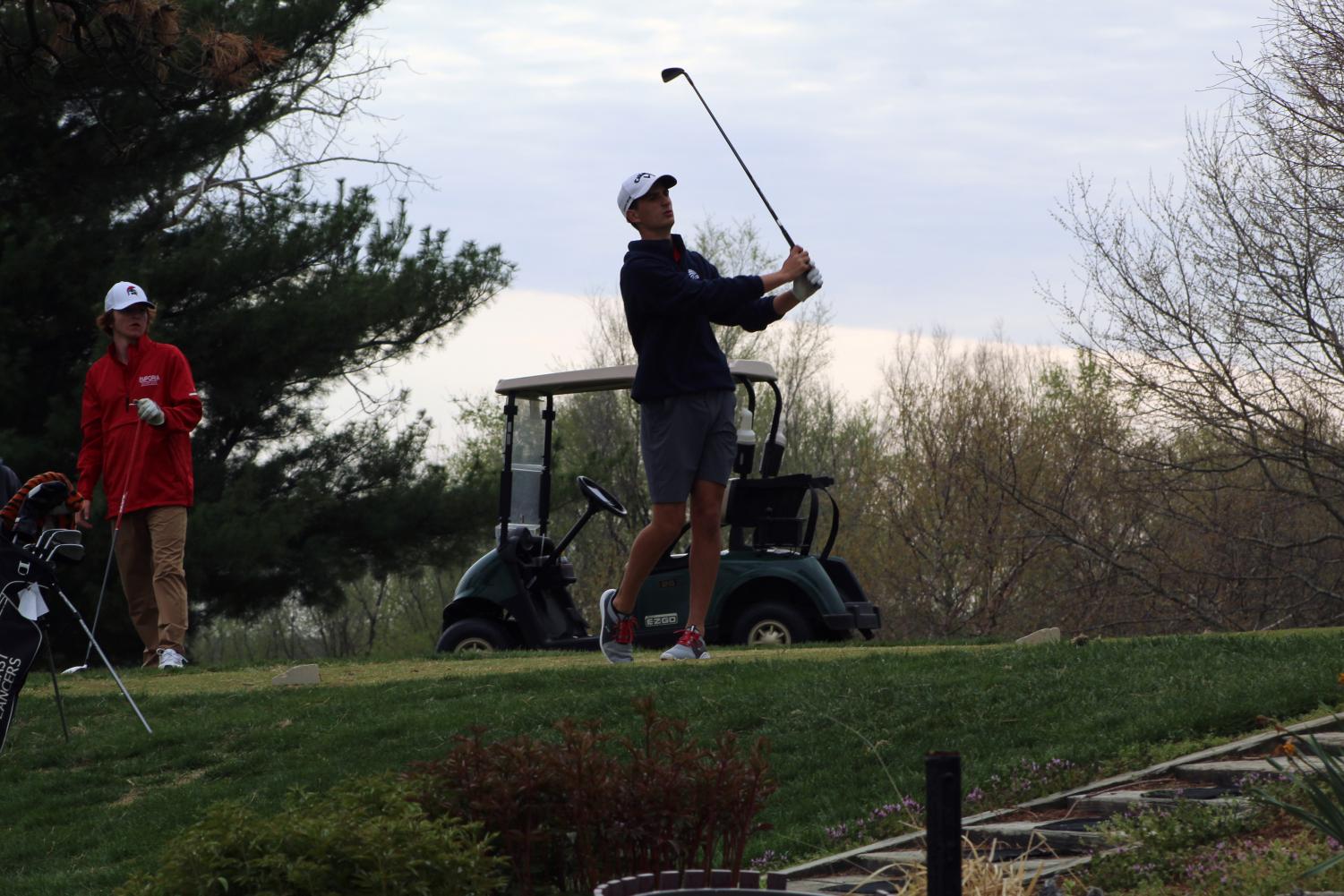 Manhattan High takes sixth, third