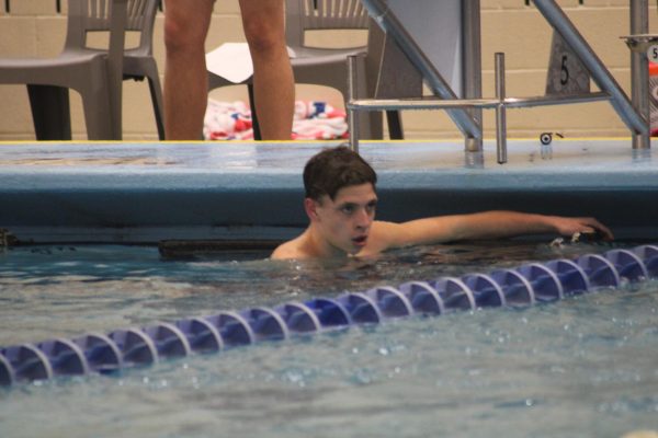 Manhattan High Boys Swim gets Second at Emporia