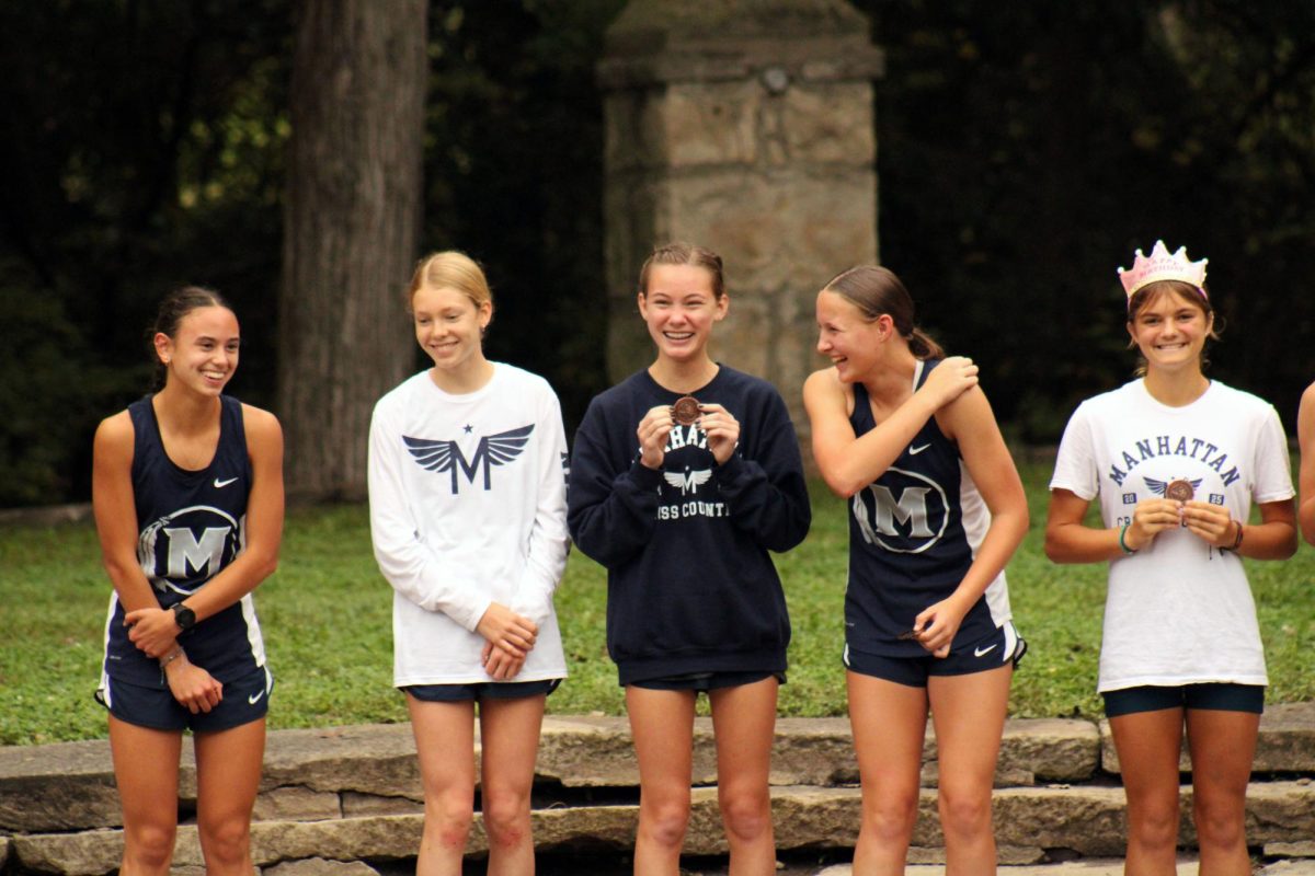 Yay! Gabrielle Converse, Zara Koehn, Isla Spreer, Andie Strathman, and Scarlett Williams, the top 5 runners for Manhattan swept league. 